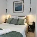 Apartment Premium Hils Brauner Bucharest