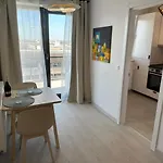 Premium Hils Brauner Apartment