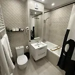 Premium Hils Brauner * בוקרשט