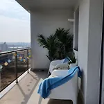 Premium Hils Brauner בוקרשט