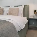 Premium Hils Brauner Apartment