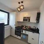 Premium Hils Brauner בוקרשט