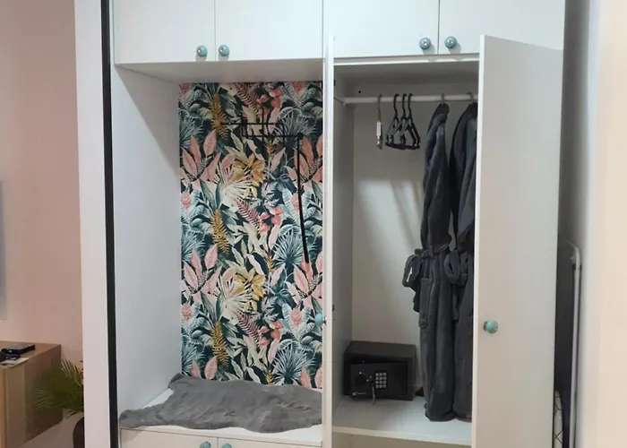 Premium Hils Brauner Бухарест